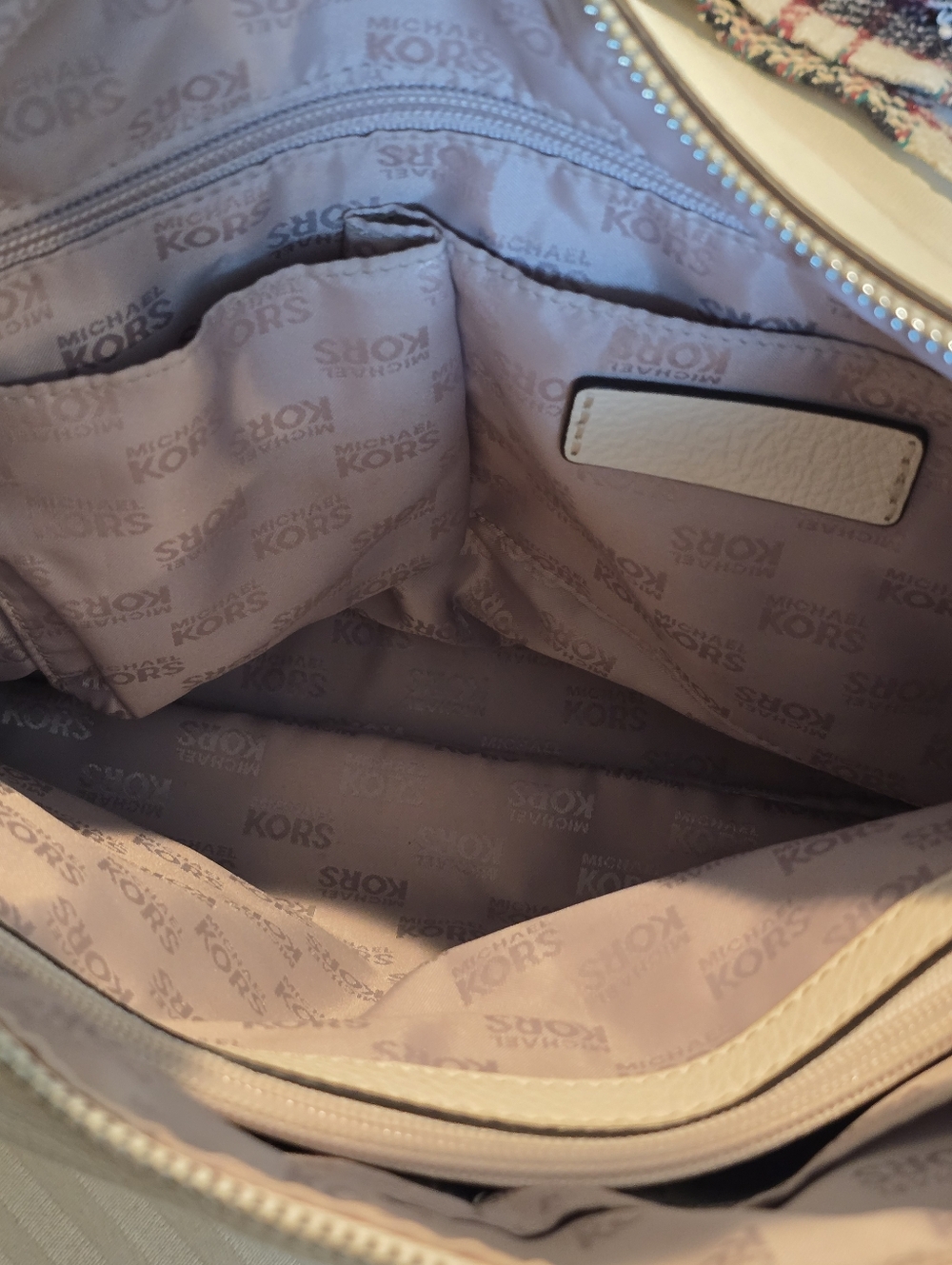 Michael Kors Cream Leather Shoulder Bag with Snake-Print Trim - Picture 7 of 7